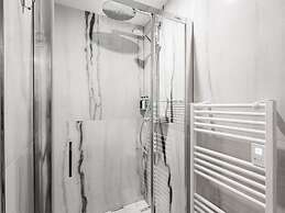 Merveil - Luxury Suite - Marais Archives