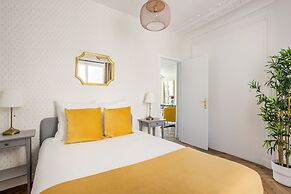 Family Suite Tilsitt Eiffel Tower view