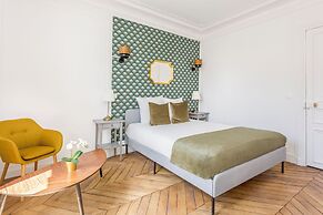 Family Suite Tilsitt Eiffel Tower view
