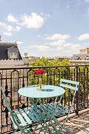 Family Suite Tilsitt Eiffel Tower view