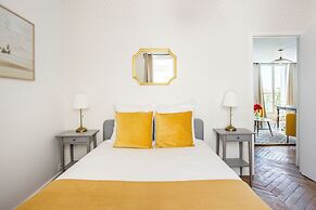 Family Suite Tilsitt Eiffel Tower view