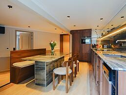Signature Suite Eiffel Tower terrace
