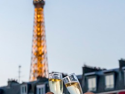 Signature Suite Eiffel Tower terrace