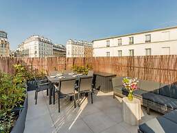 Signature Suite Eiffel Tower terrace