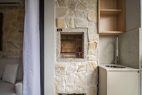 Apt w/ BBQ & Balcony 220 m From the Beach Rty0216