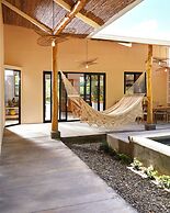 Pelícano Popoyo Boutique Villas