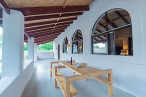 Luxurious Diani Beach Villa With Private Pool