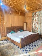 Houseboat Newheidi