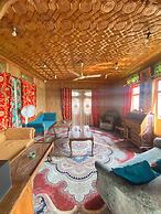Houseboat Newheidi