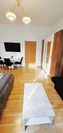 Stylish 2-BR Apartment in Vienna's Simmering Area