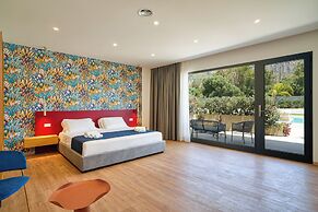Ella suites & apartments
