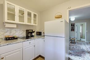 Convenient + Cozy! Apartment in DC Suburbs!