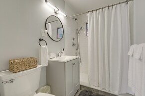 Walk to Shops & Dining: Downtown Stuart Home!