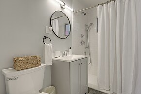 Walk to Shops & Dining: Downtown Stuart Home!