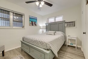 Walk to Shops & Dining: Downtown Stuart Home!