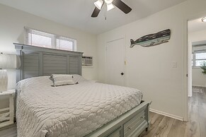 Walk to Shops & Dining: Downtown Stuart Home!