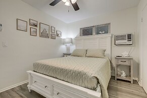 Walk to Shops & Dining: Downtown Stuart Home!