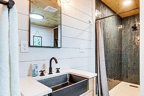 Secluded Red River Gorge Cabin w/ Rooftop Deck!