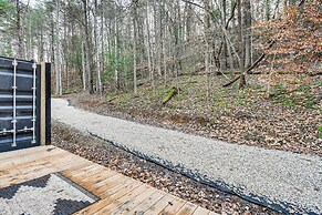 Secluded Red River Gorge Cabin w/ Rooftop Deck!