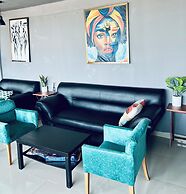 Tris Estates Hotel & Suites