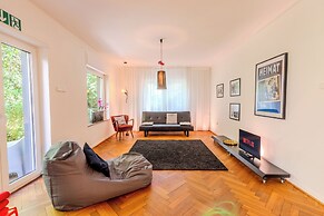 Soon Apartments by corents