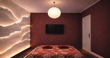 Crimson Autumn Suites JP