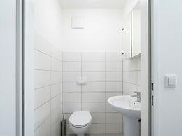 Only 15 Min to Center - Comfortable 1BR Apartment with TV & WIFI