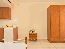 Manousis ApartHotel