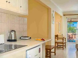 Manousis ApartHotel
