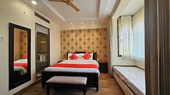 Hotel Ranavilas Palace