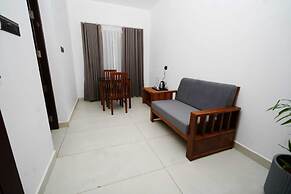 Palm Wave Beach Resort