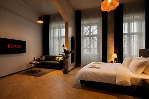 Maroon & Moss Residence