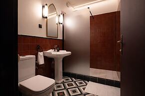 Maroon & Moss Residence