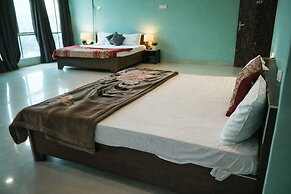 Satyam Guest House