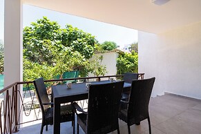 Verdant 1-BR Apt & Balcony in Larnaca