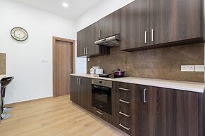 Verdant 1-BR Apt & Balcony in Larnaca