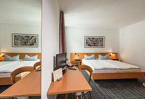 City Hotel