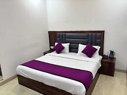 Hotel Ganga Palace