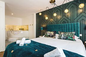 Les Précieuses Suites & Spa I
