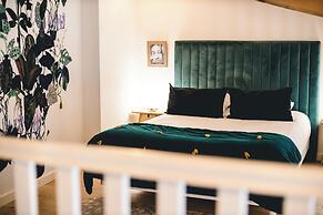 Les Précieuses Suites & Spa I
