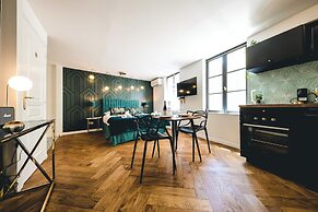 Les Précieuses Suites & Spa I