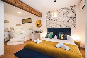 Les Précieuses Suites & Spa I