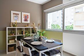 Cloudwalk 1- BR Apartment in Larnaca