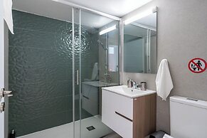 Cloudwalk 1- BR Apartment in Larnaca