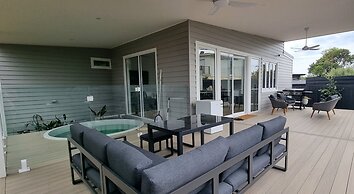 Winter Escape-private spa