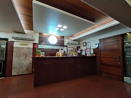 Rajhans Hotel