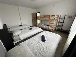 Au 8 Duplexe du coin