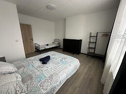 Au 8 Duplexe du coin