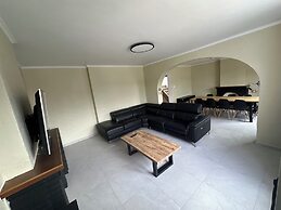 Au 8 Duplexe du coin