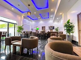 Huxton Hotel